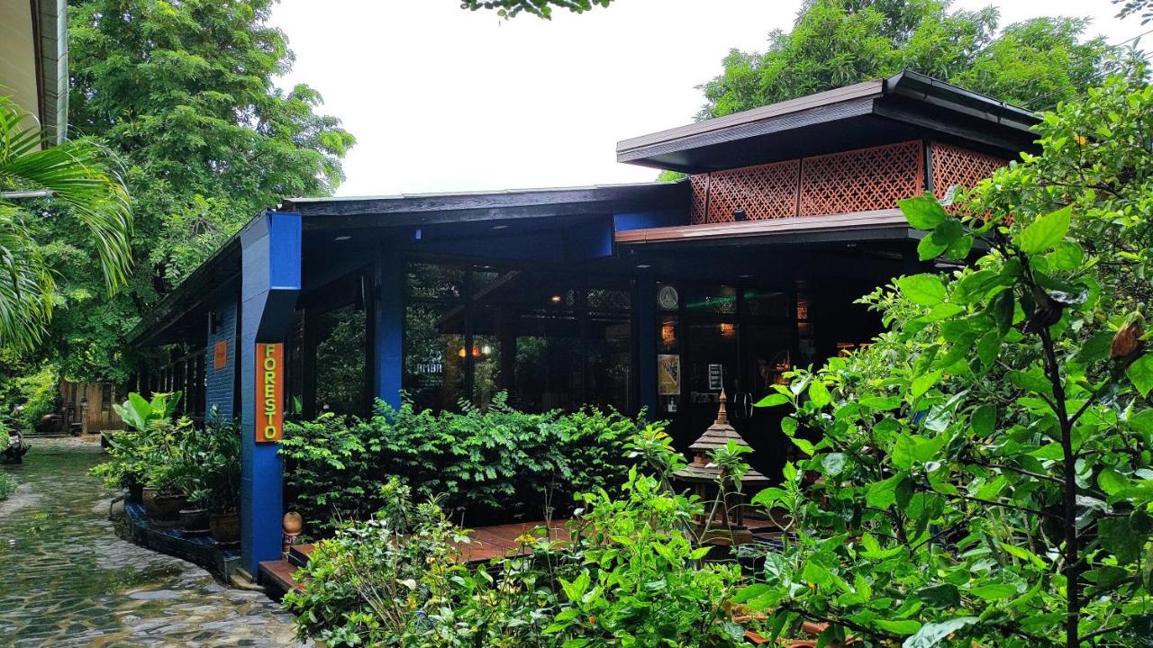 Foresto Sukhothai Guesthome Екстериор снимка