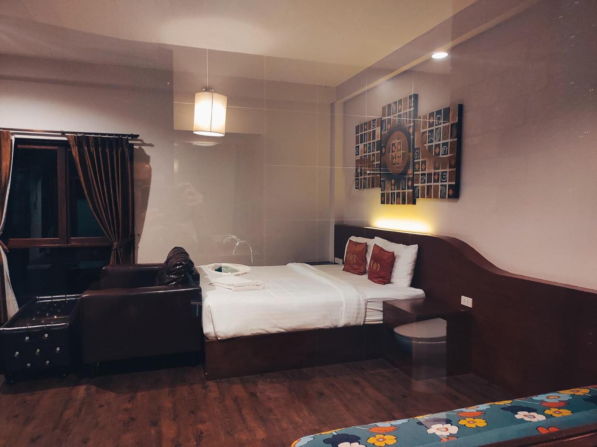 Foresto Sukhothai Guesthome Стая снимка