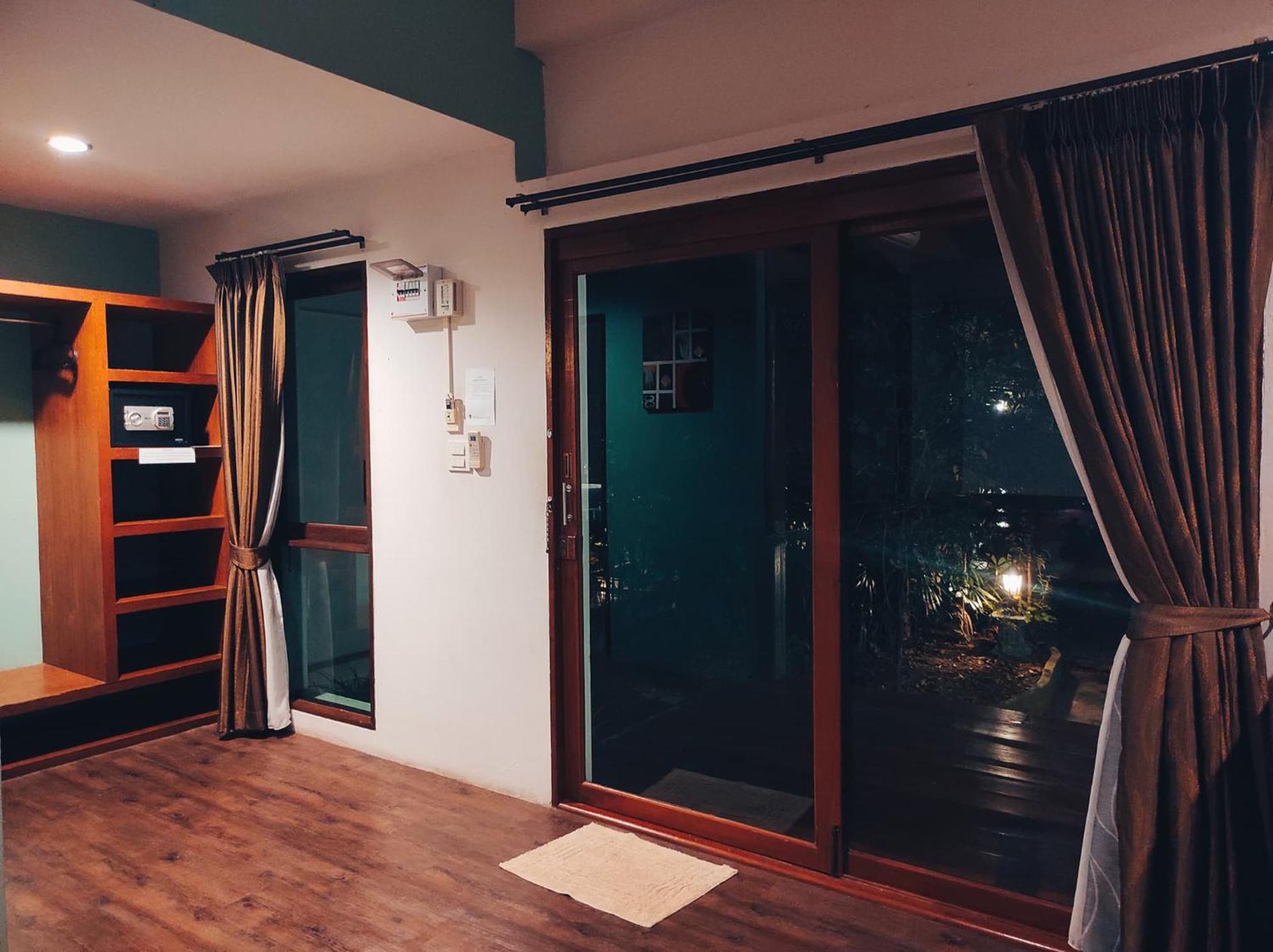 Foresto Sukhothai Guesthome Стая снимка